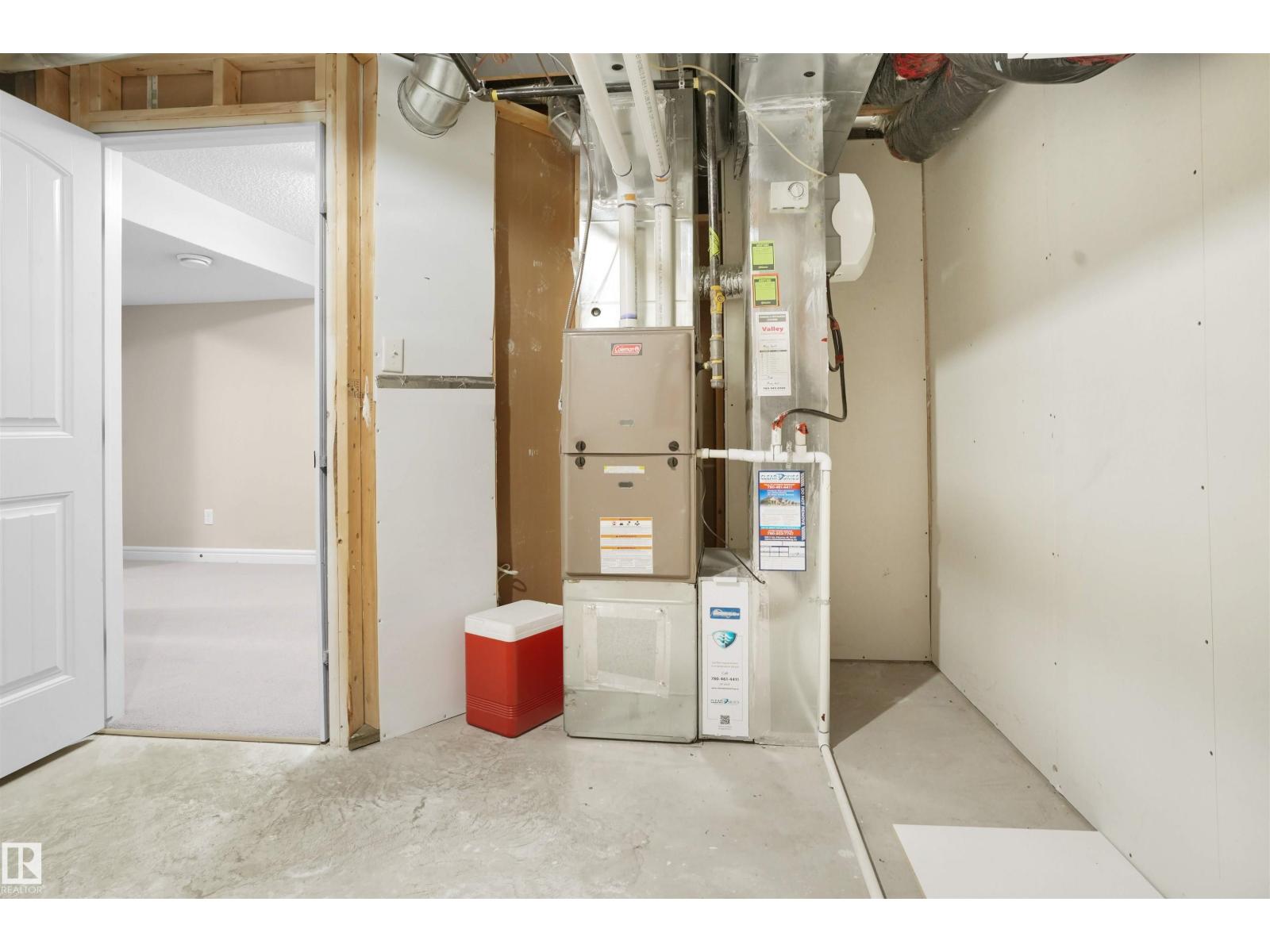 1442 33A Street NW NW, Edmonton