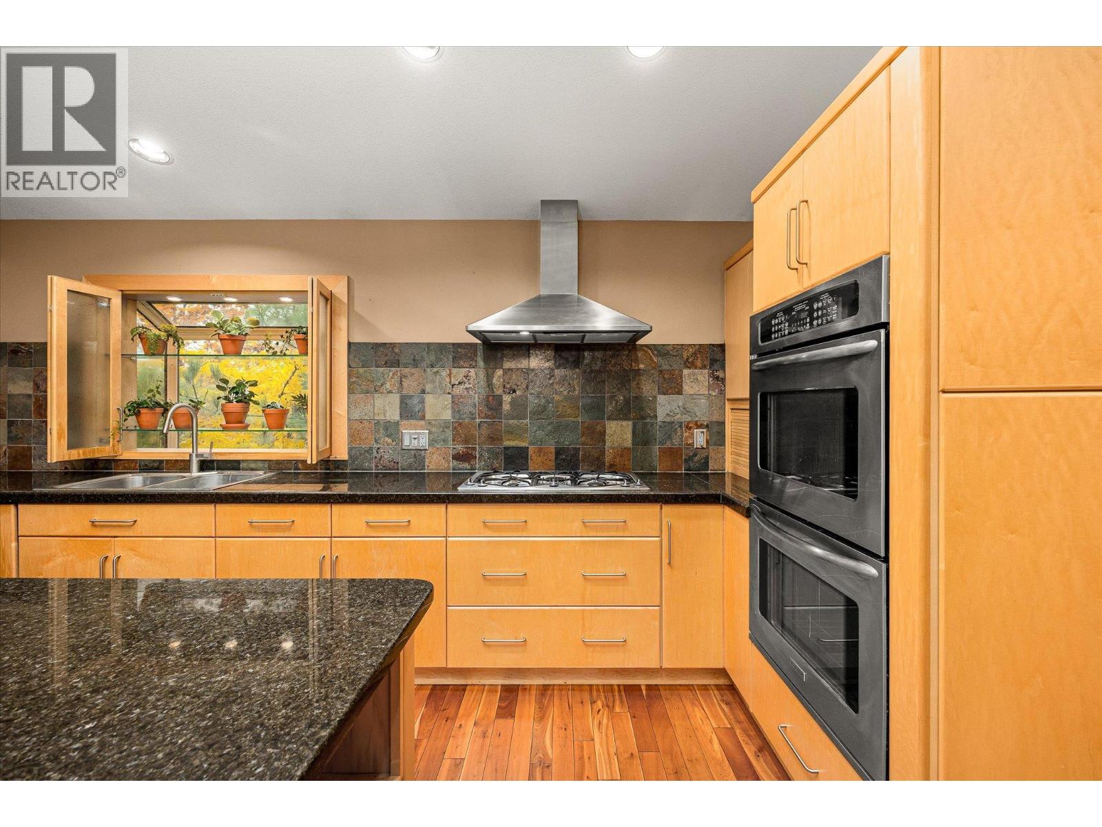  3929 Gallaghers Circle, Kelowna