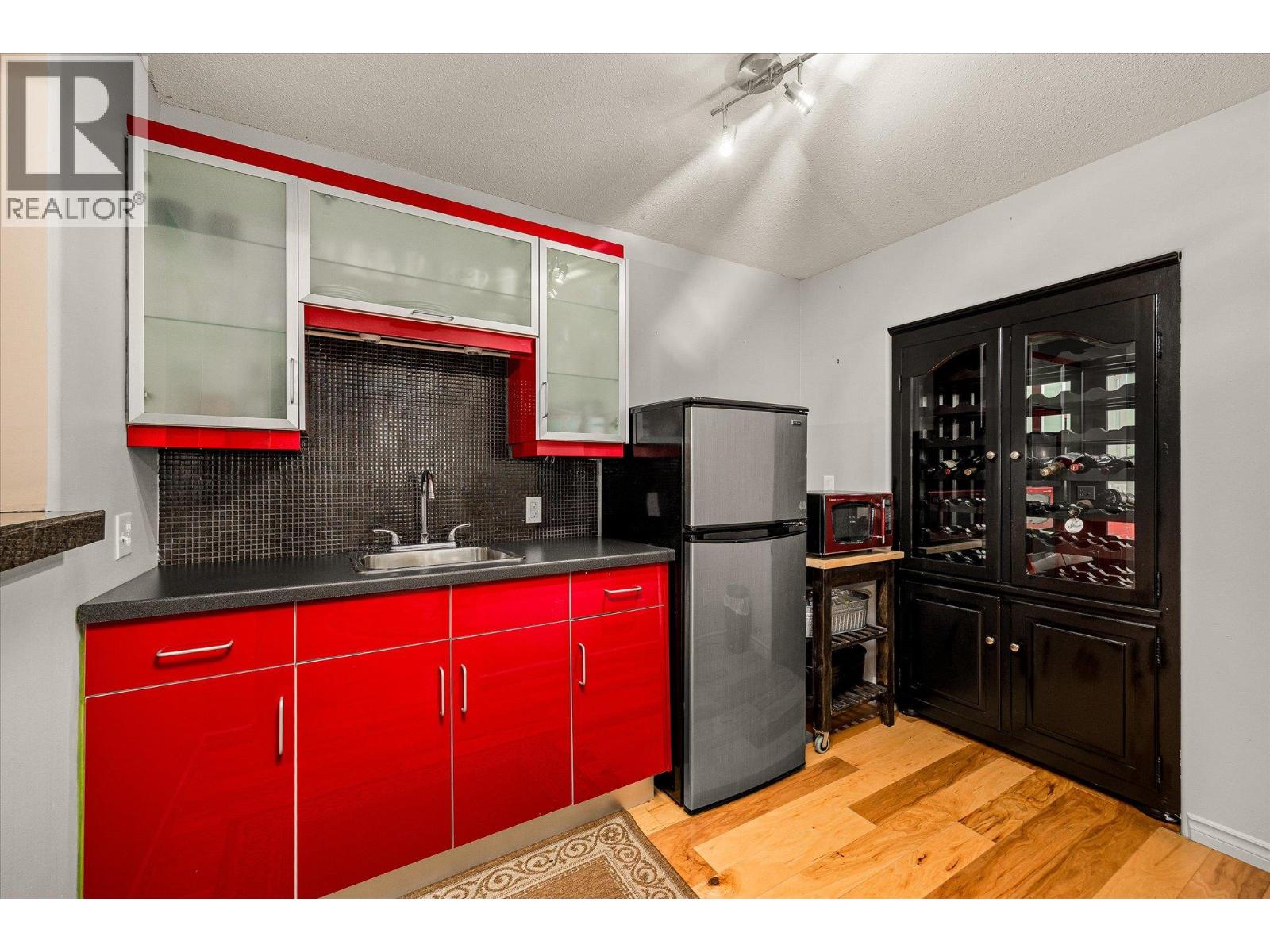  3929 Gallaghers Circle, Kelowna