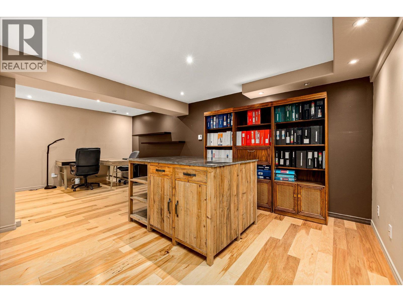  3929 Gallaghers Circle, Kelowna