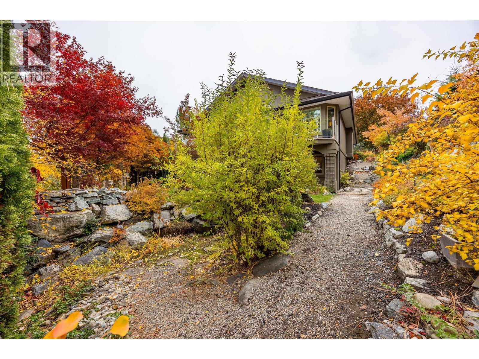  3929 Gallaghers Circle, Kelowna