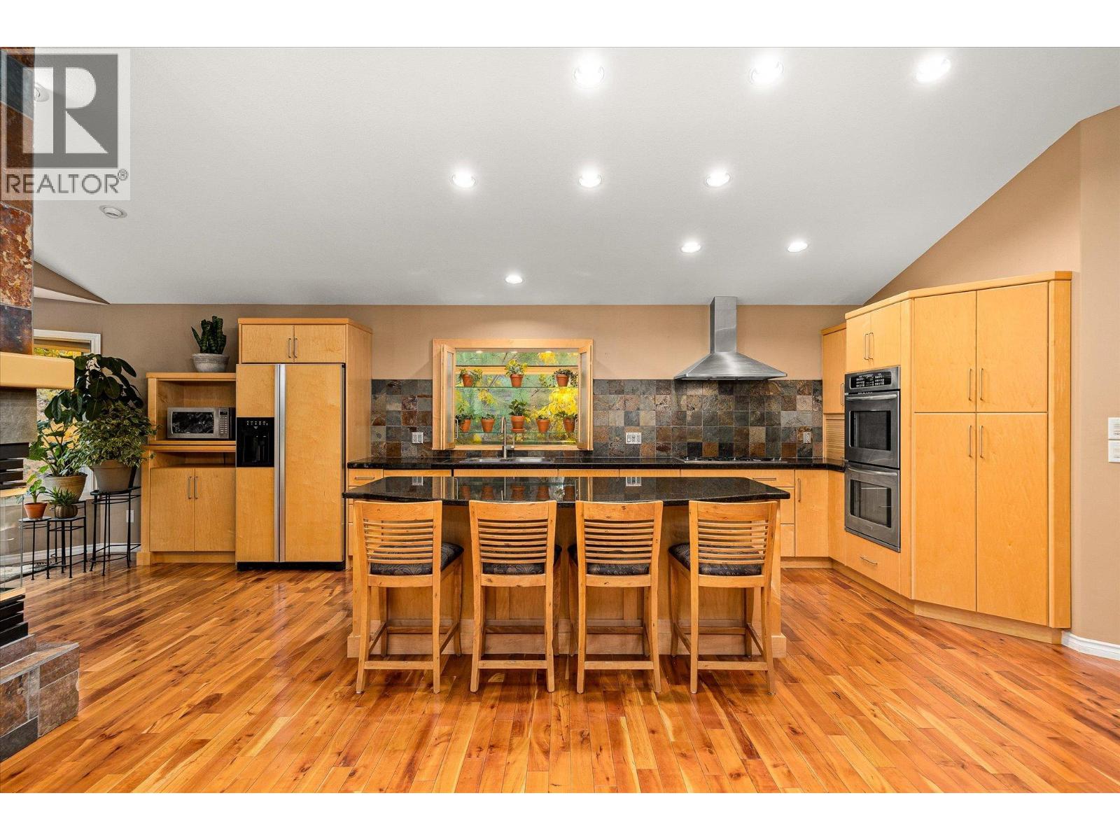  3929 Gallaghers Circle, Kelowna