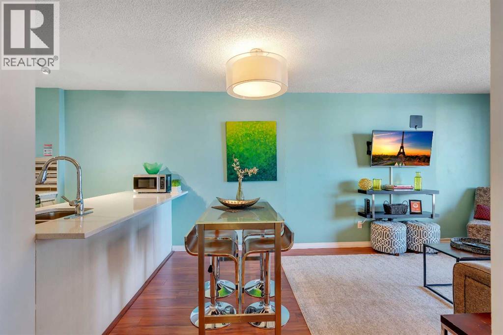 Single Family House for Sale in    Avenue SW Eau Claire Calgary 