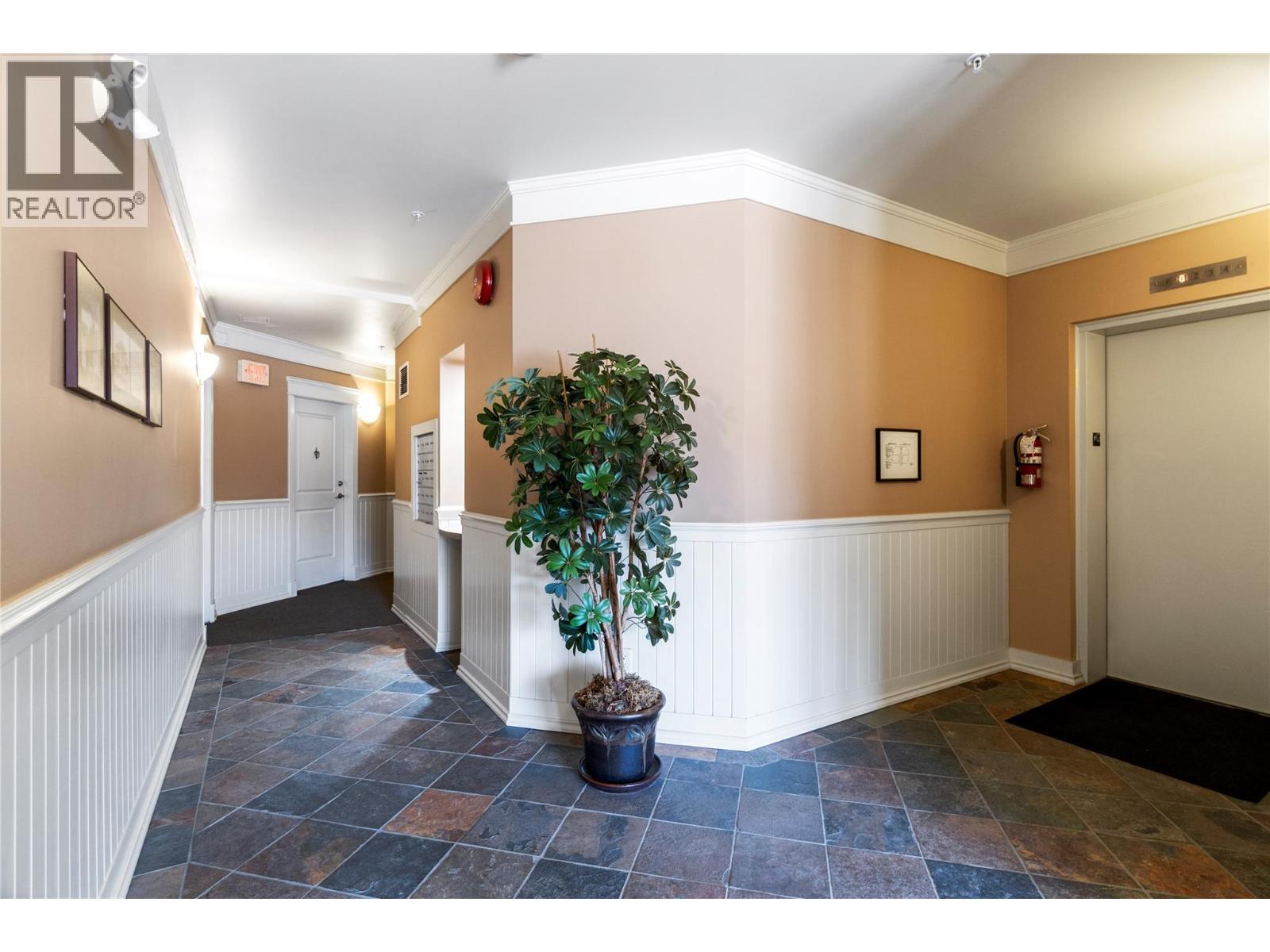 102 611 Shuswap Street Southwest, Salmon Arm