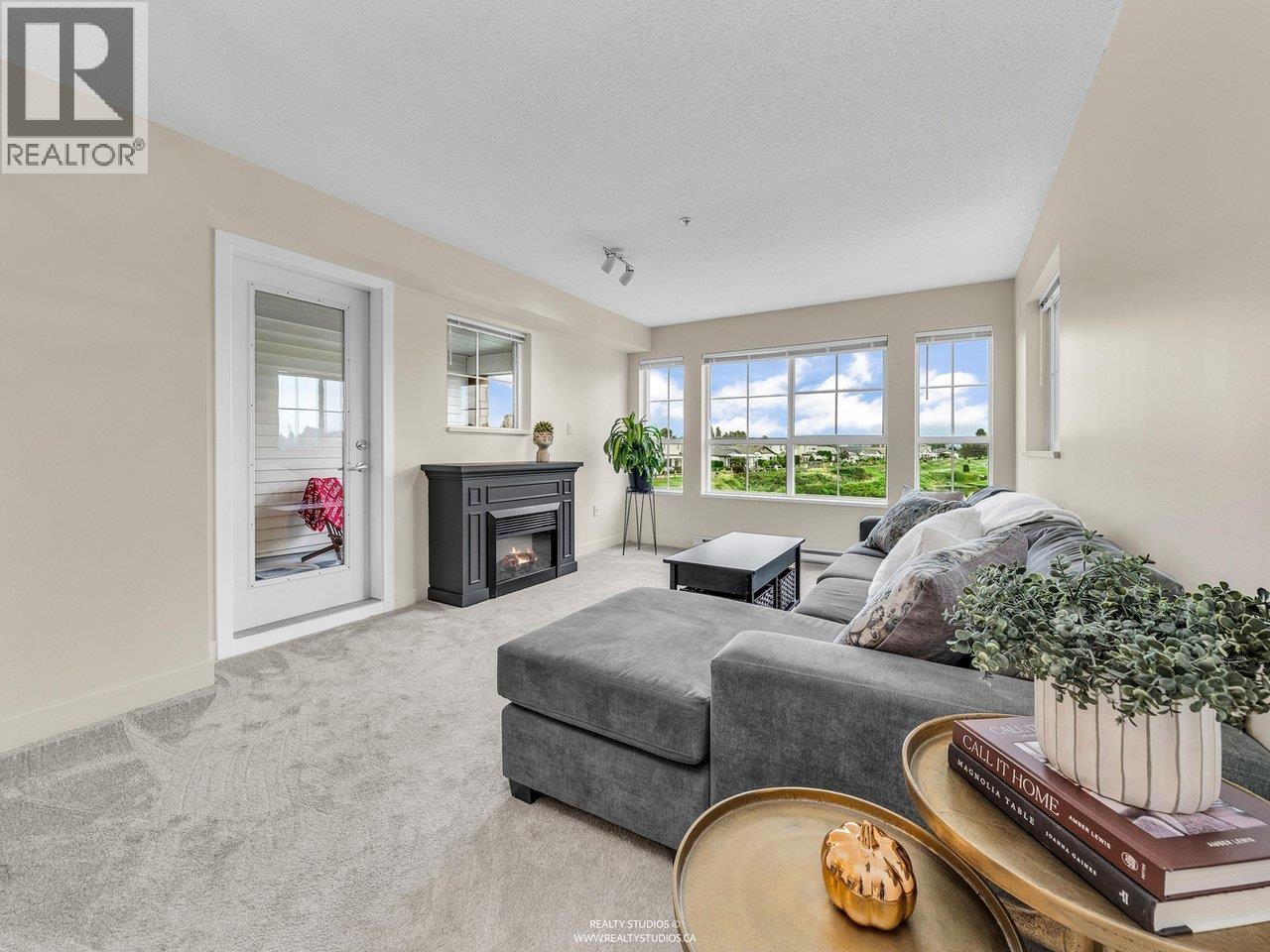 225 19673 MEADOW GARDENS WAY, Pitt Meadows