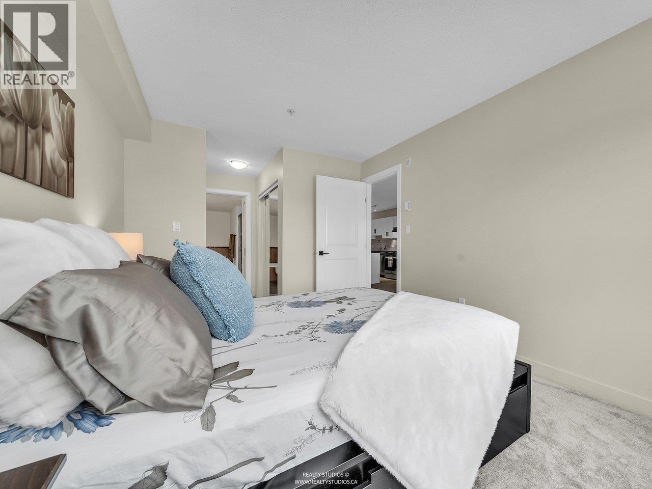 225 19673 MEADOW GARDENS WAY, Pitt Meadows