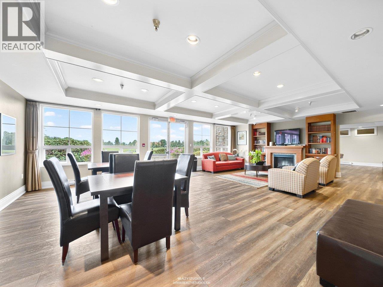 225 19673 MEADOW GARDENS WAY, Pitt Meadows