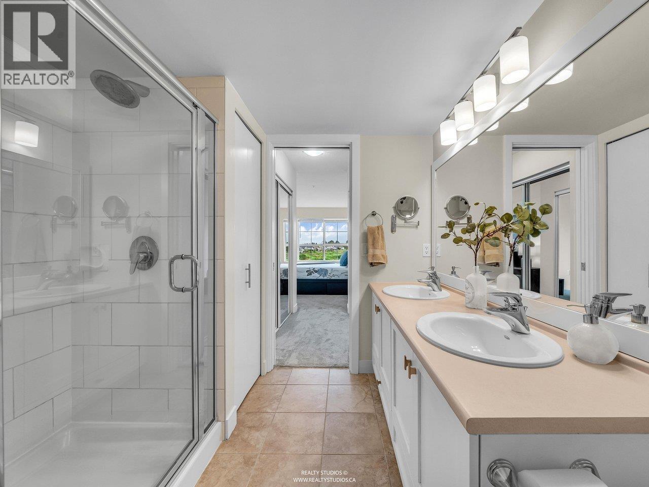 225 19673 MEADOW GARDENS WAY, Pitt Meadows