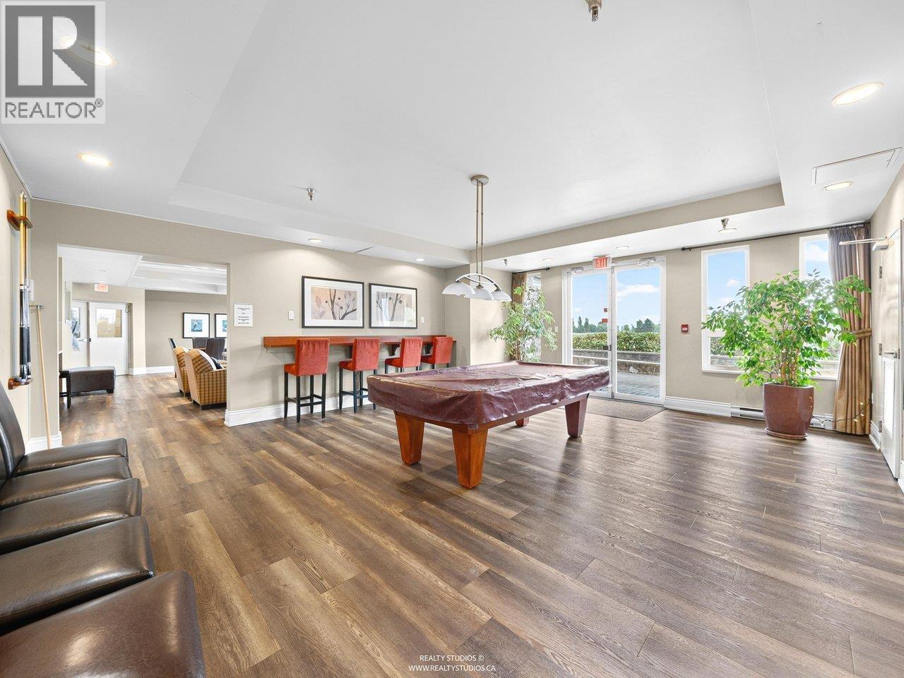 225 19673 MEADOW GARDENS WAY, Pitt Meadows