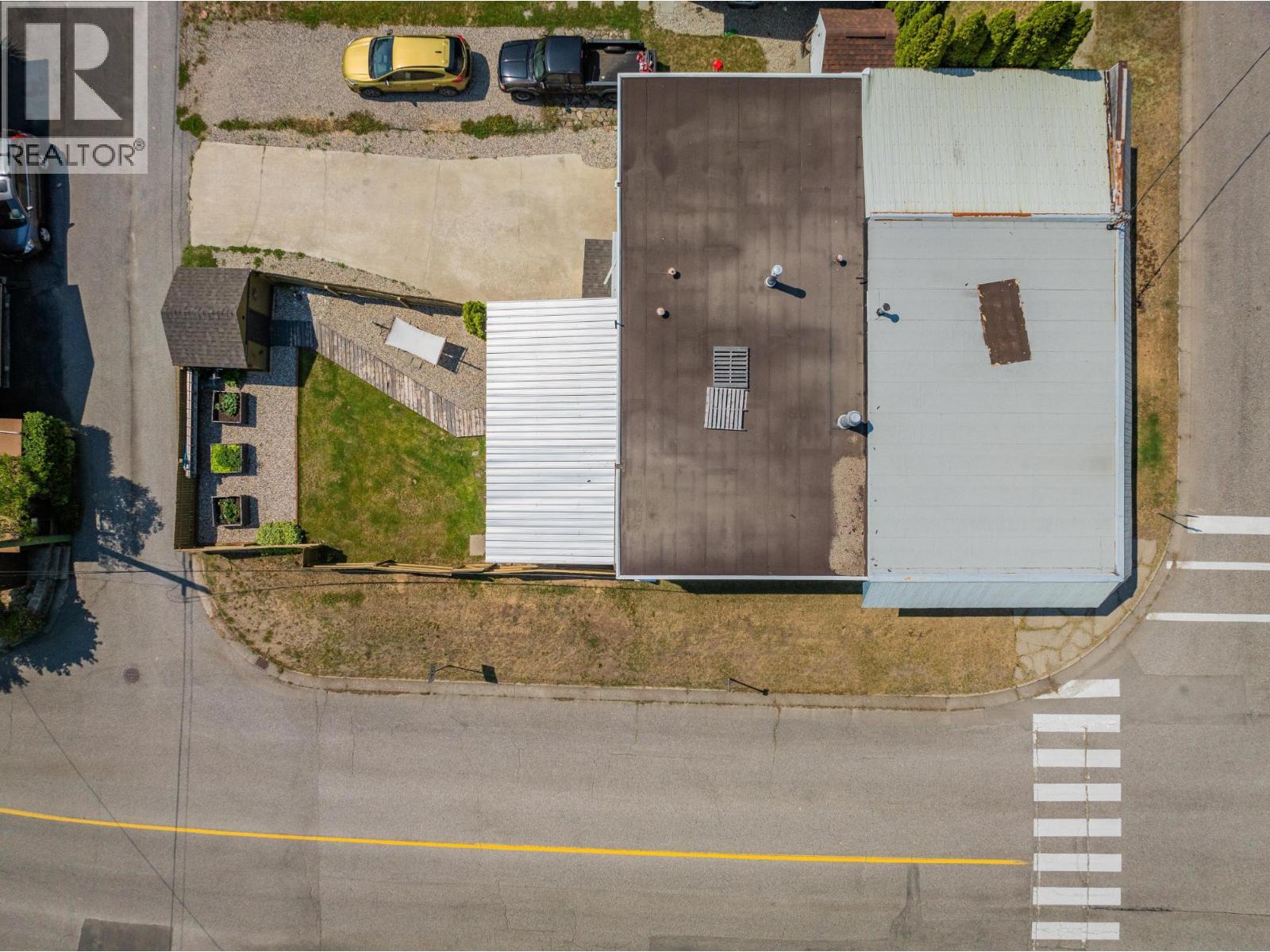 2194 SIXTH Avenue, Trail