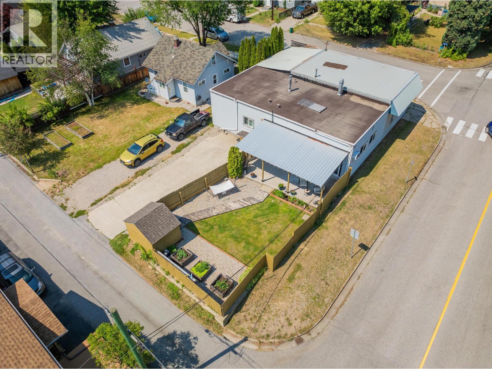 2194 SIXTH Avenue, Trail