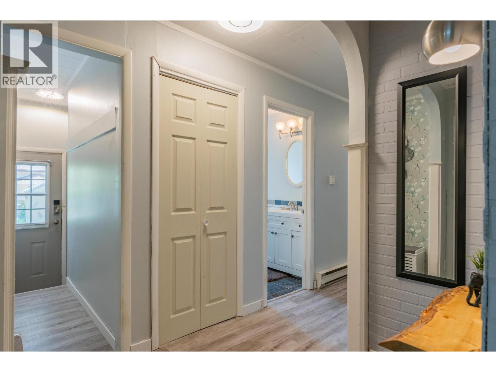 2194 SIXTH Avenue, Trail