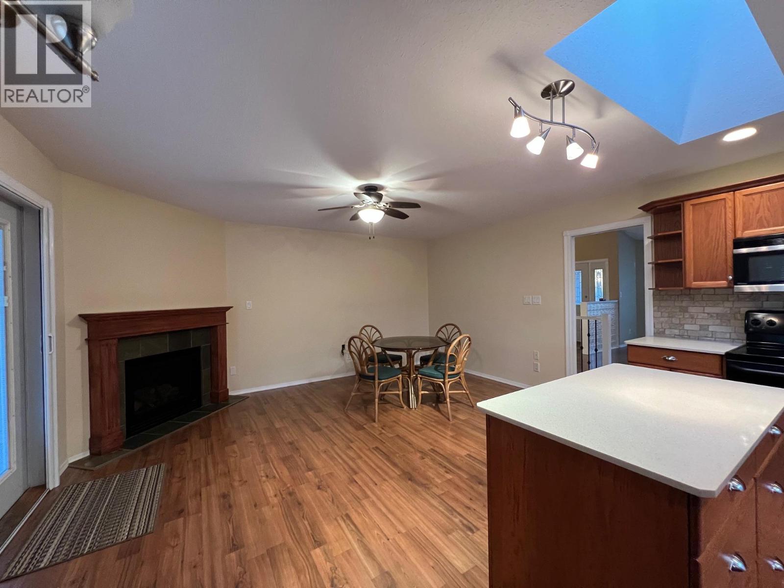430 4 Street - 10