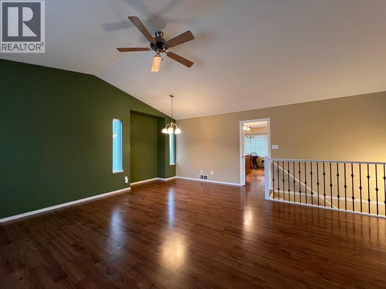 430 4 Street - 5