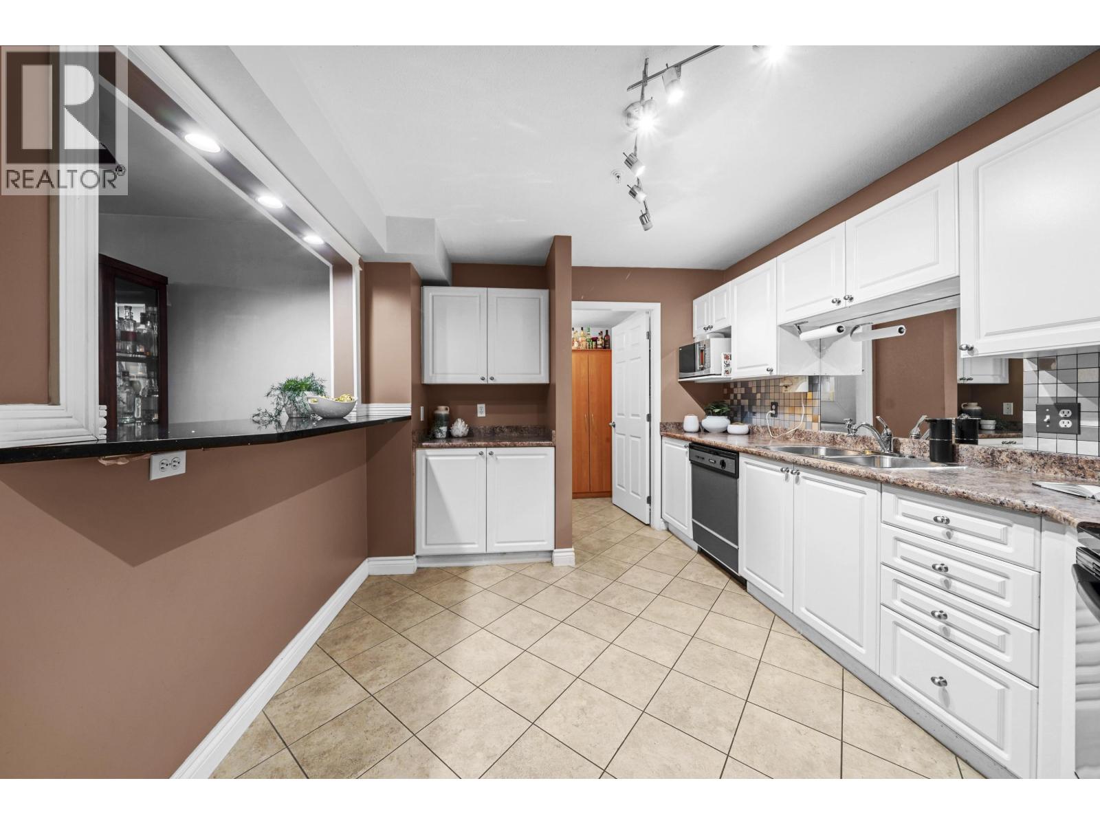 206 2620 JANE STREET, Port Coquitlam