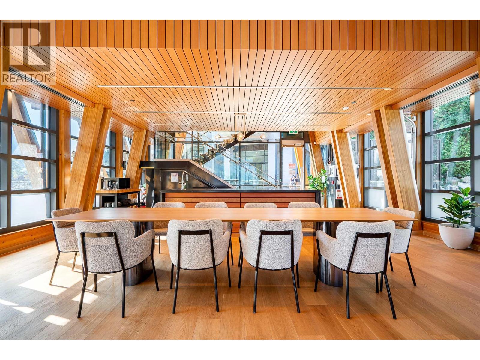 401 6699 NELSON AVENUE, West Vancouver