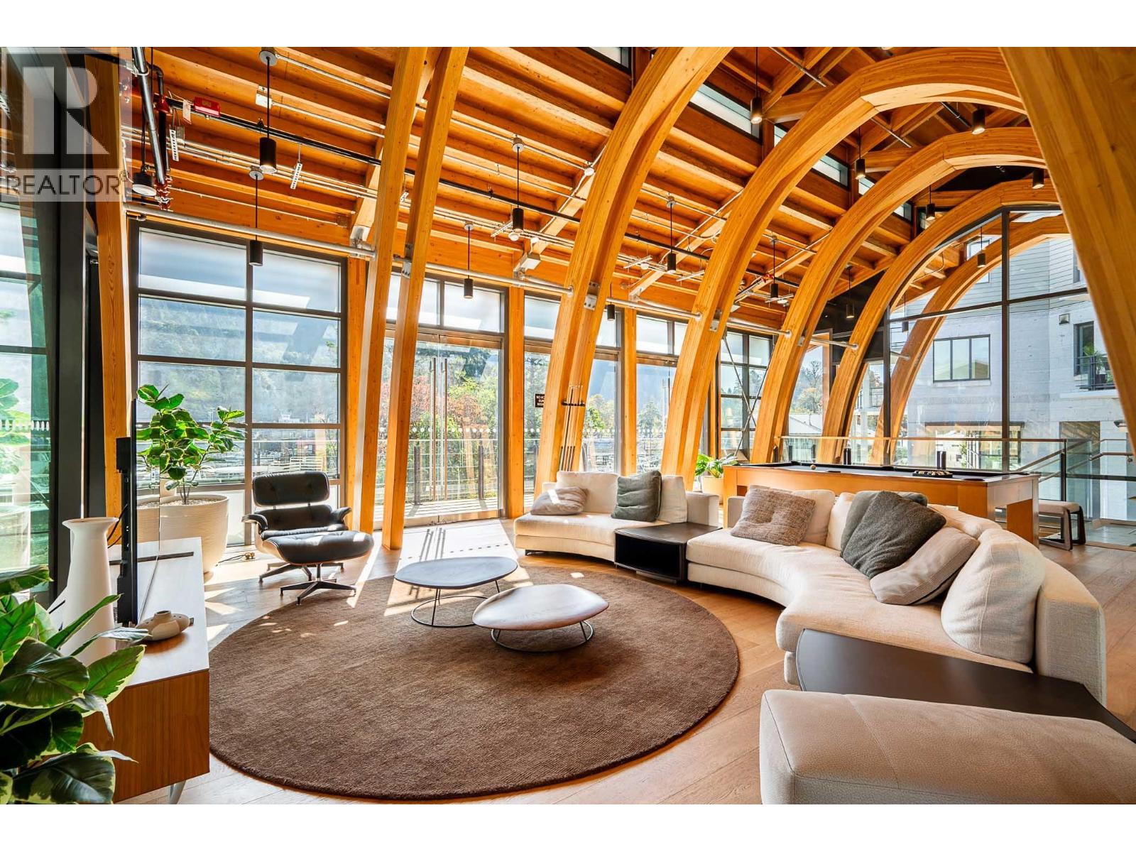 401 6699 NELSON AVENUE, West Vancouver