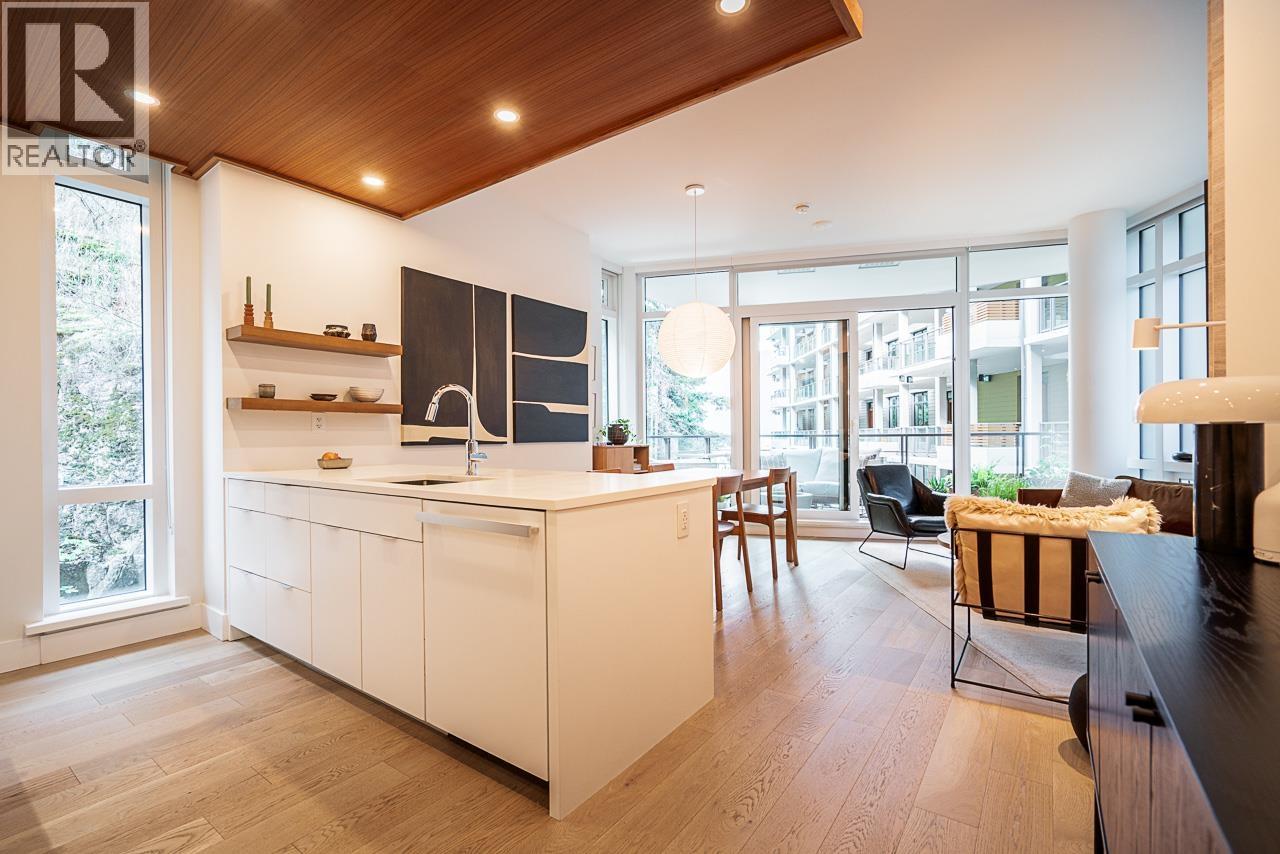 401 6699 NELSON AVENUE, West Vancouver