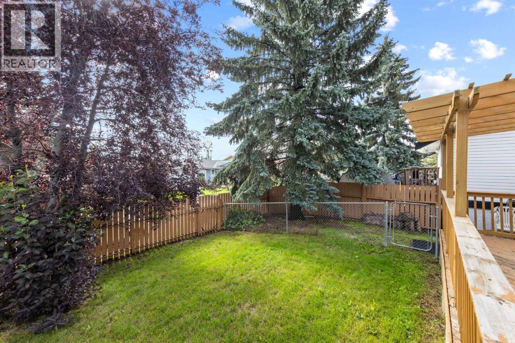Single Family House Bungalow for Sale in  Whitehill Place NE Whitehorn Calgary 