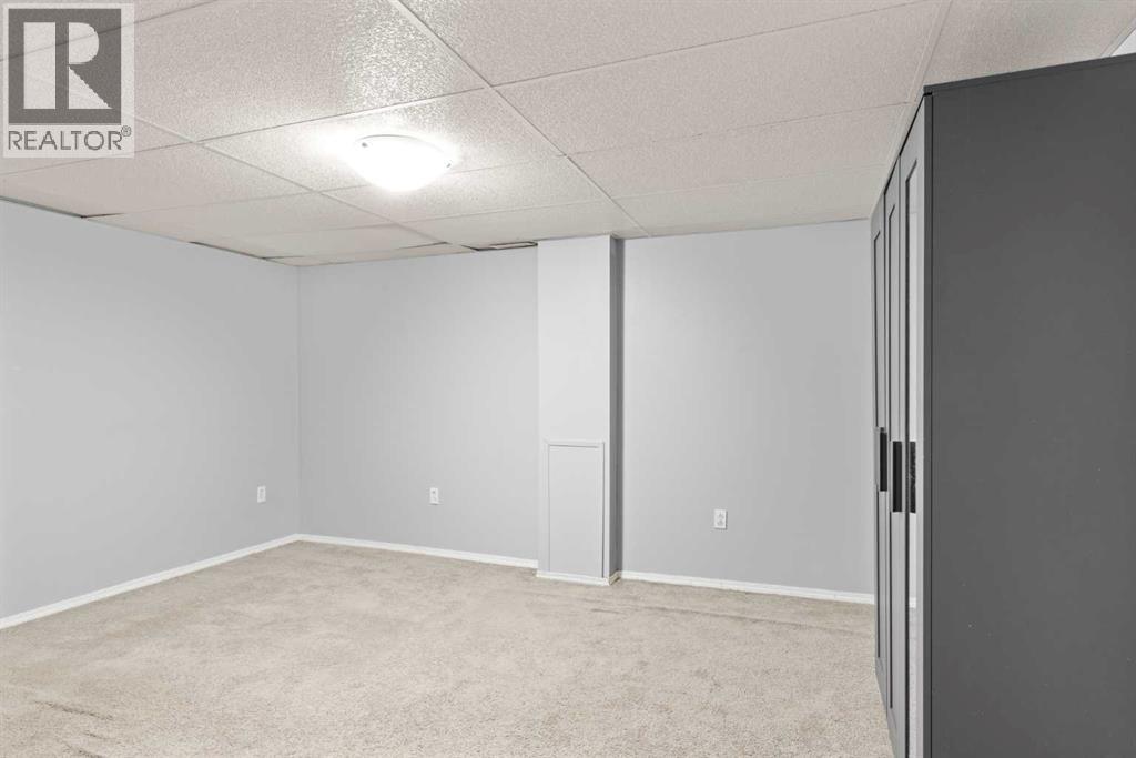 Single Family House Bungalow for Sale in  Whitehill Place NE Whitehorn Calgary 