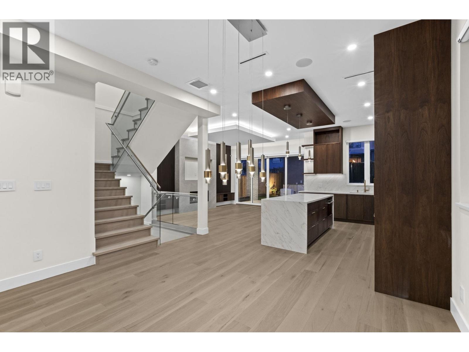 3071 FROMME ROAD, North Vancouver