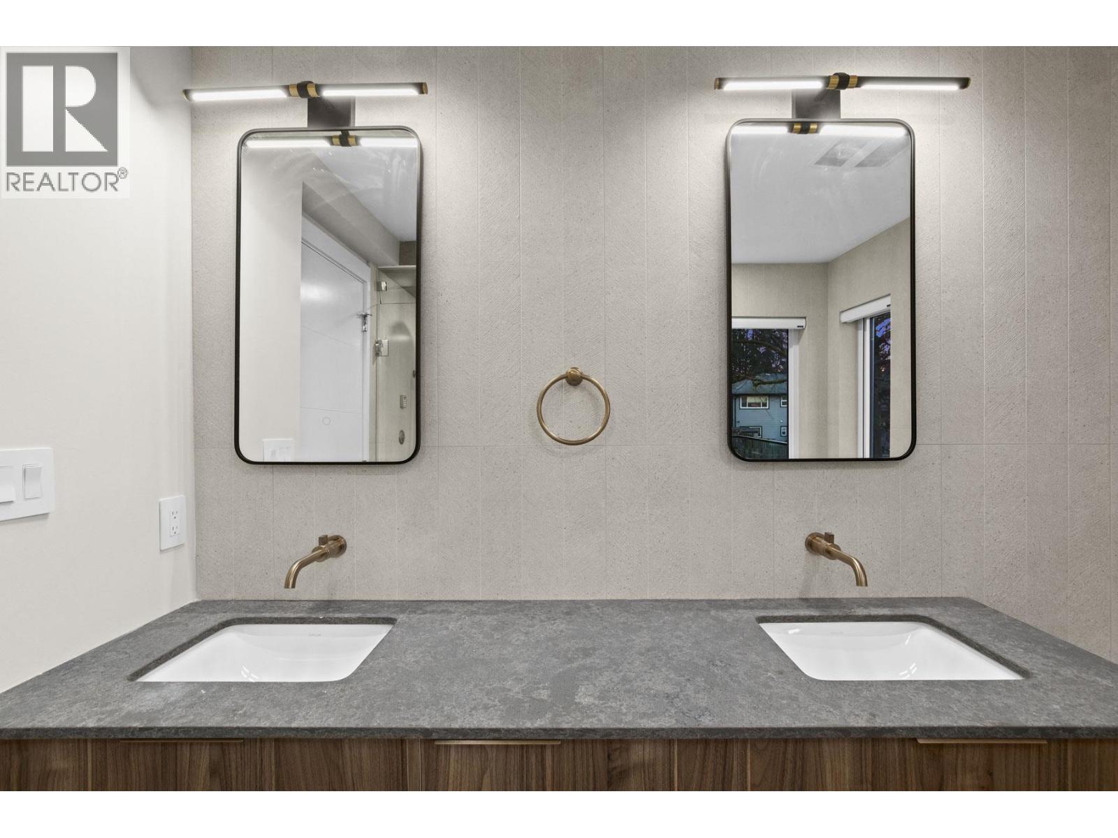 3071 FROMME ROAD, North Vancouver