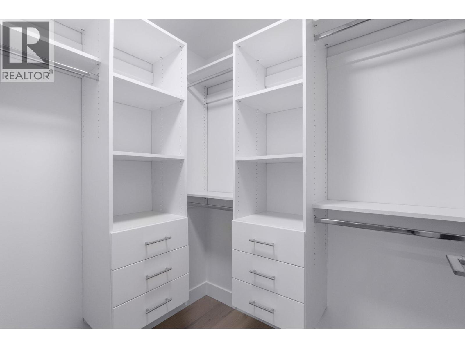 3071 FROMME ROAD, North Vancouver