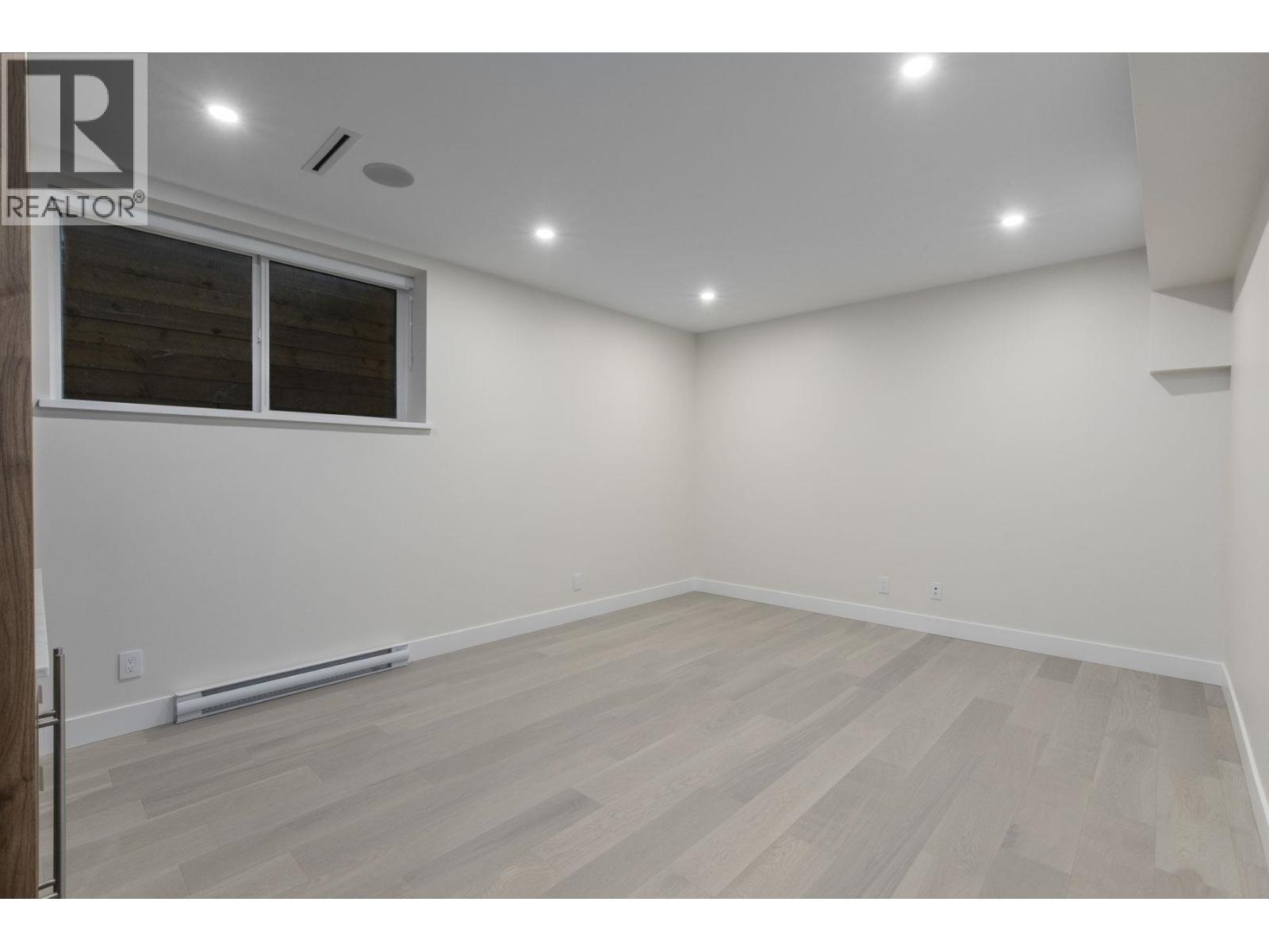 3071 FROMME ROAD, North Vancouver