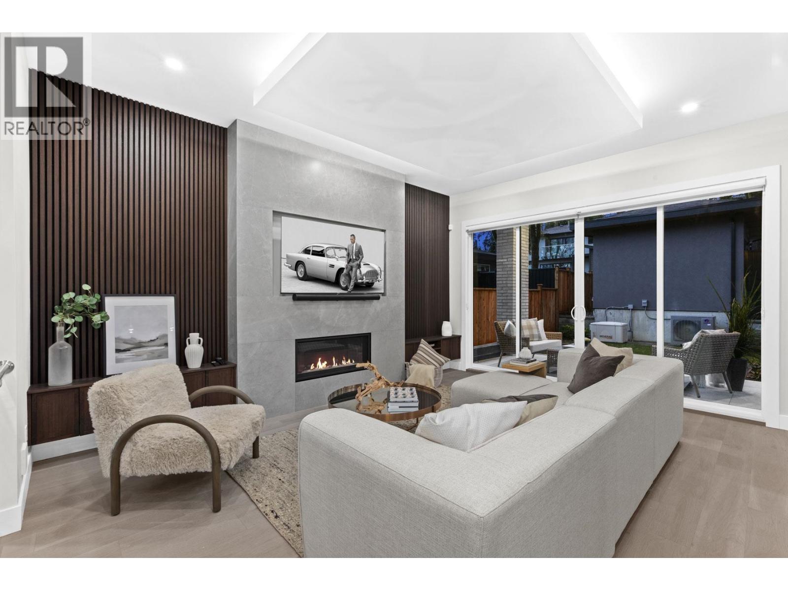 3073 FROMME ROAD, North Vancouver