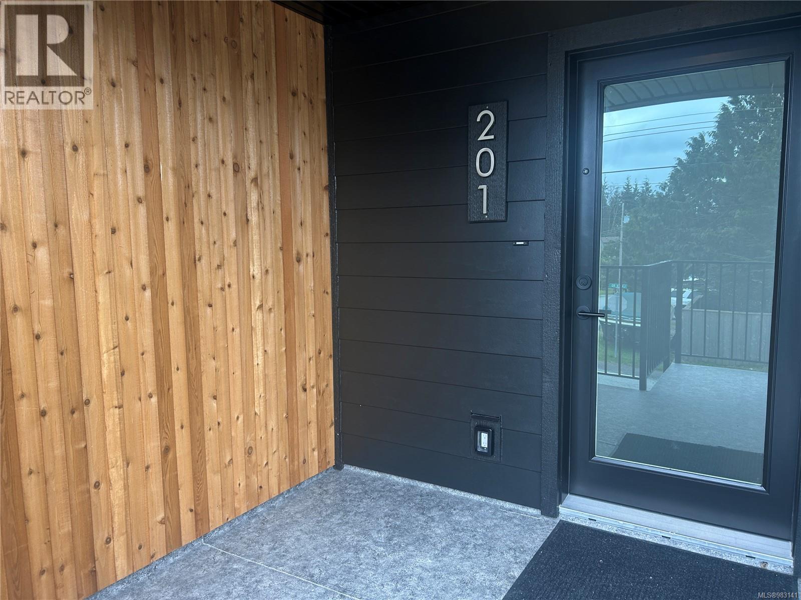 201 1683 Larch Rd, Ucluelet