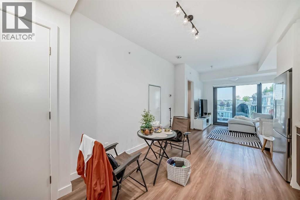 Single Family House for Sale in    Avenue SW Eau Claire Calgary 