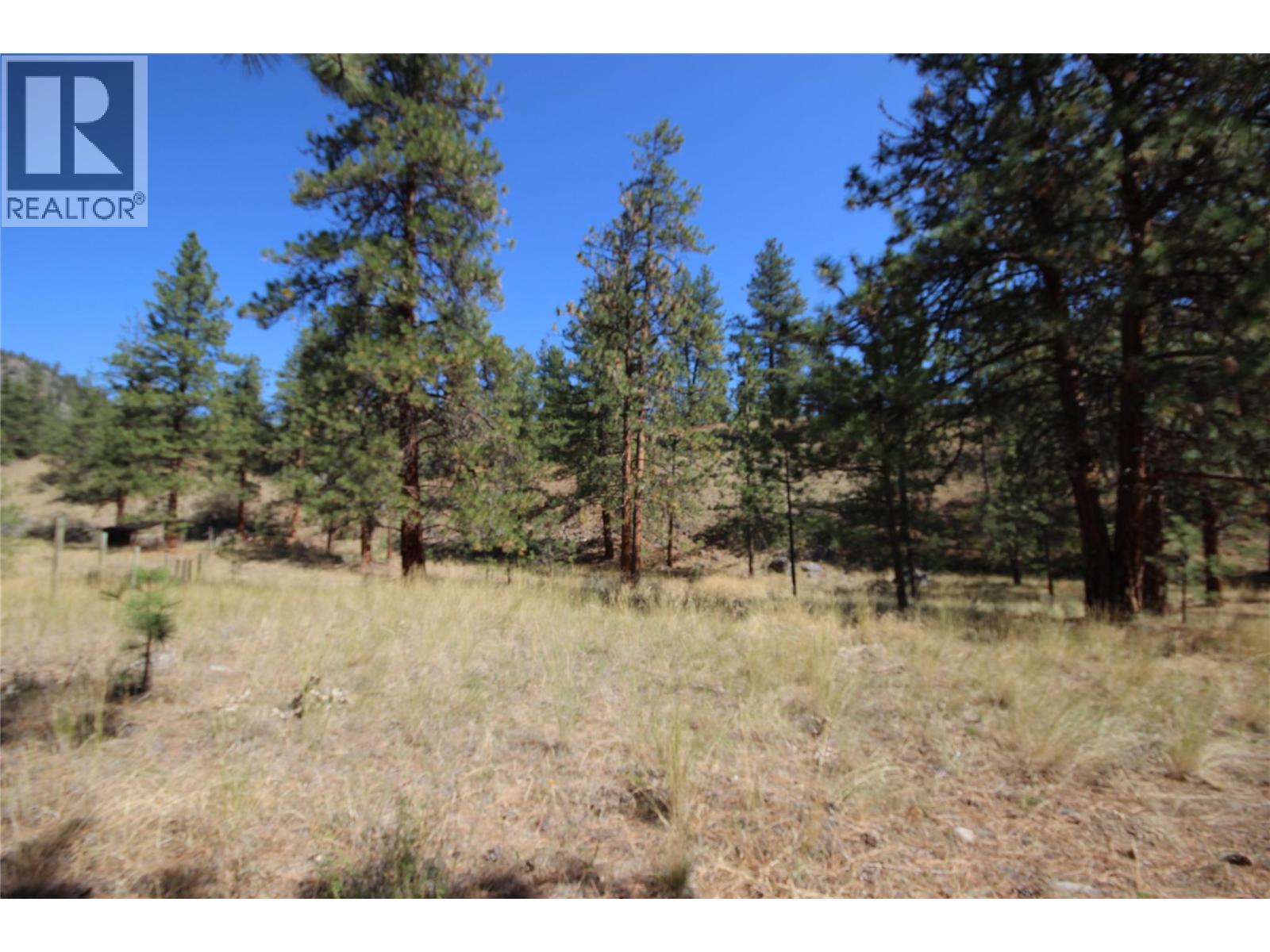 12 Deans Road, Summerland