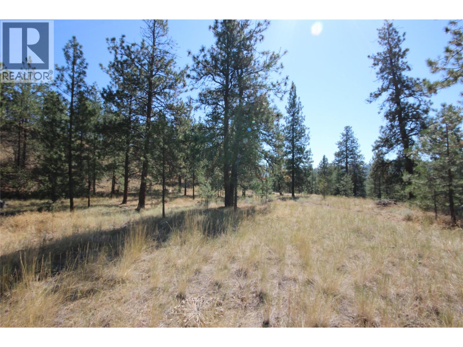 12 Deans Road, Summerland