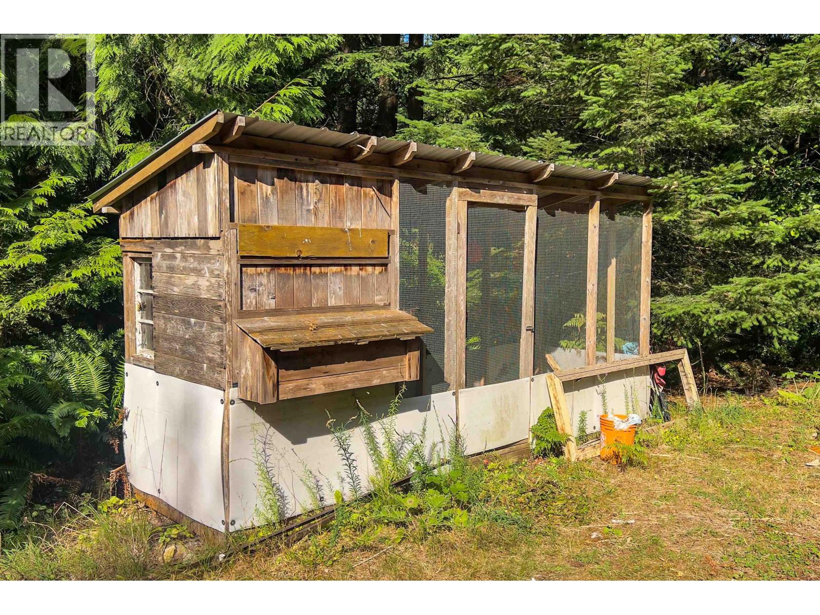 1380 FERNIE ROAD, Bowen Island