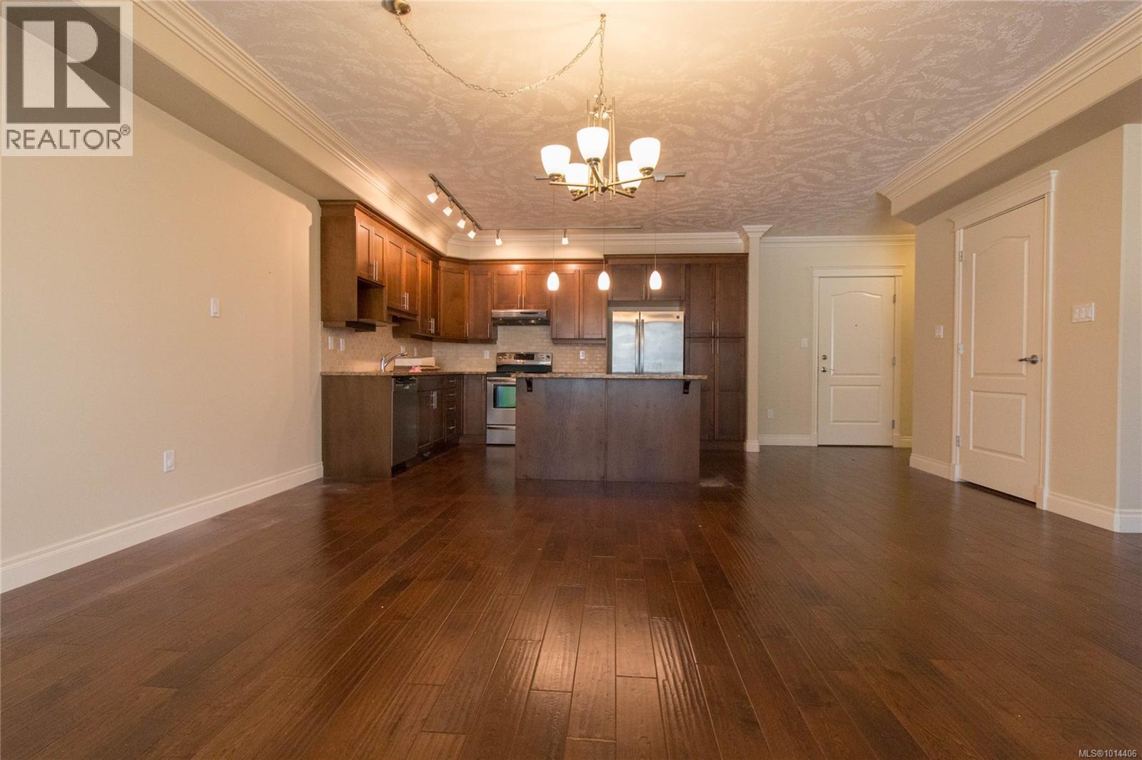 #636 3666 ROYAL VISTA WAY - 7