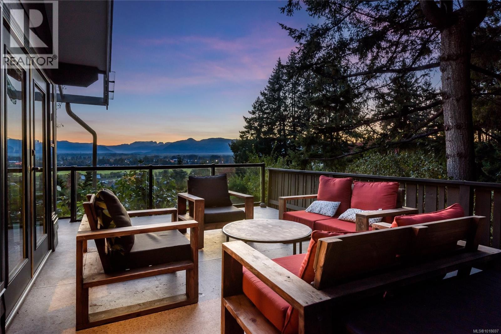 1165 Glen Urquhart Dr, Courtenay