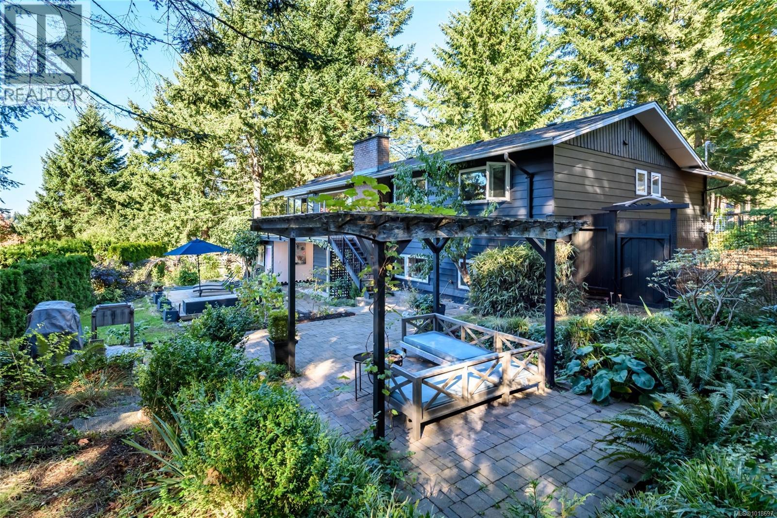 1165 Glen Urquhart Dr, Courtenay
