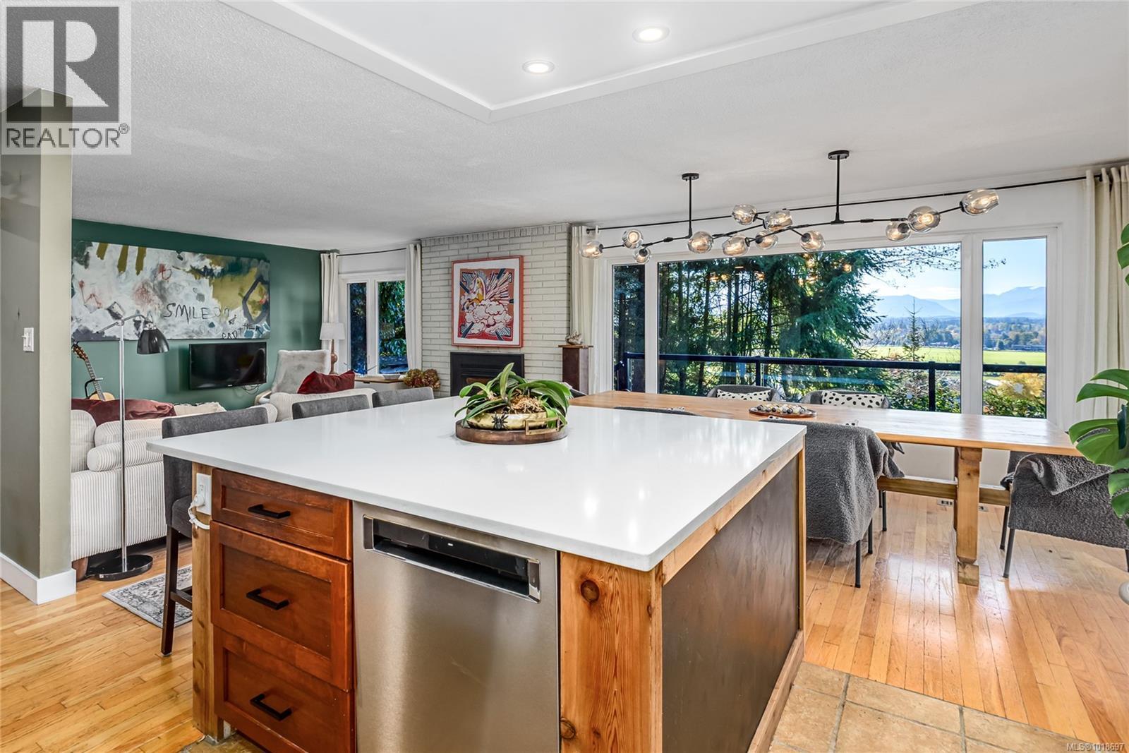 1165 Glen Urquhart Dr, Courtenay