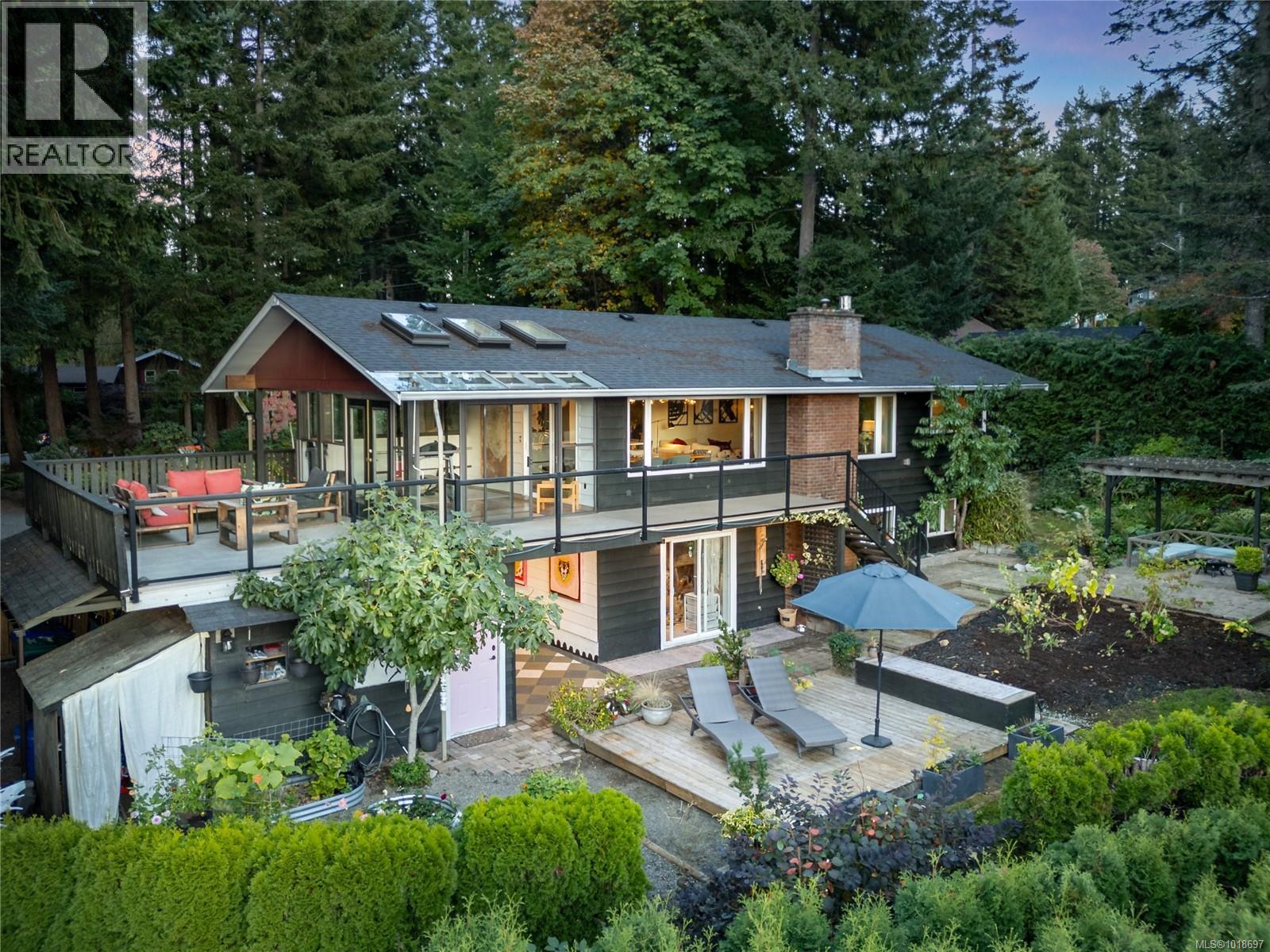 1165 Glen Urquhart Dr, Courtenay