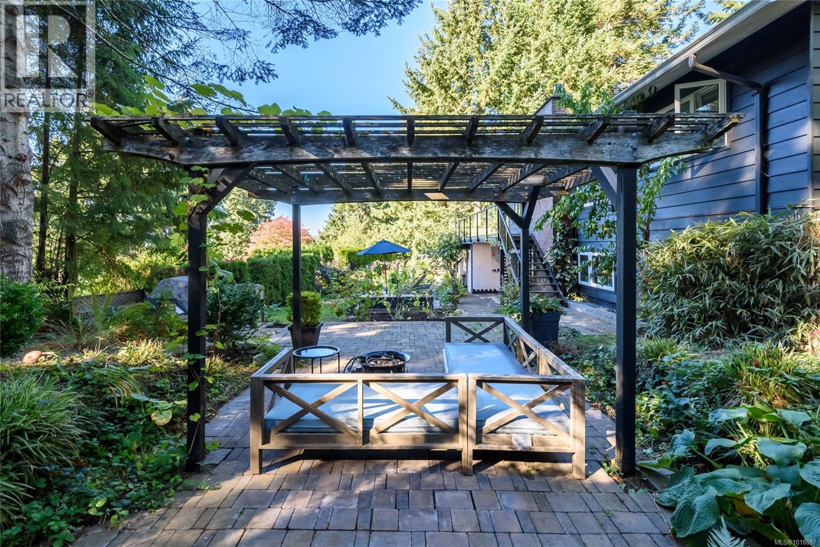 1165 Glen Urquhart Dr, Courtenay