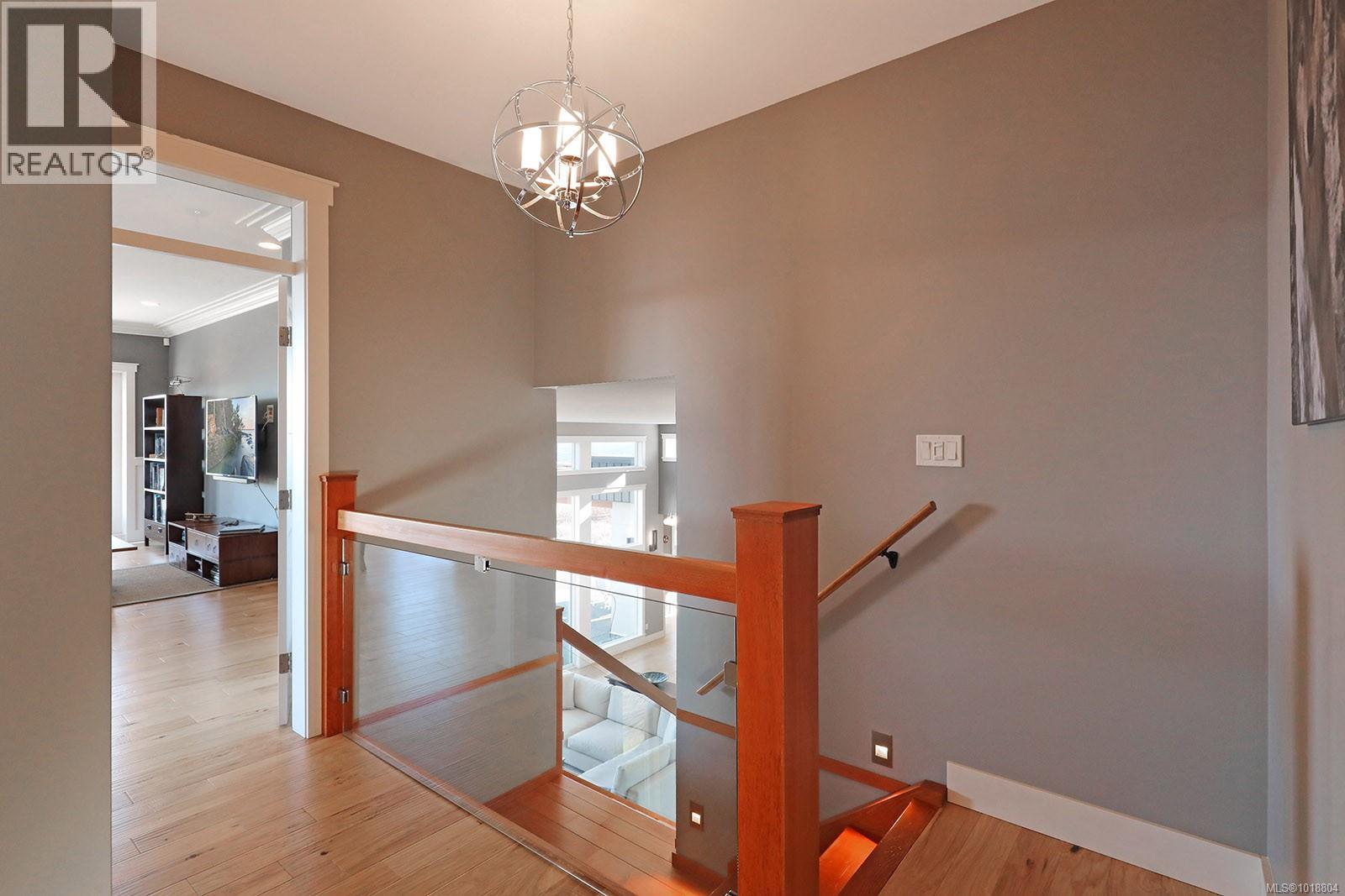 300 Connemara Rd, Comox