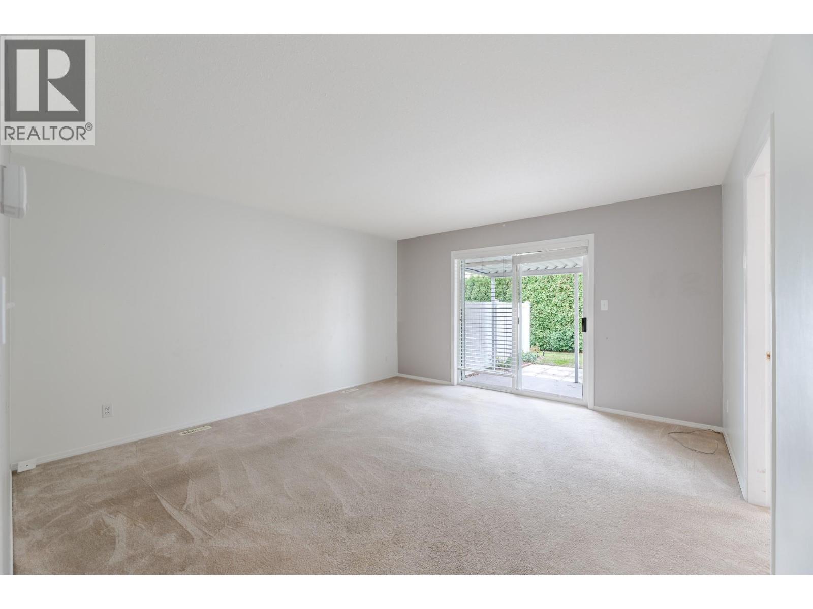 145 REDWING Place Unit# 7, Oliver