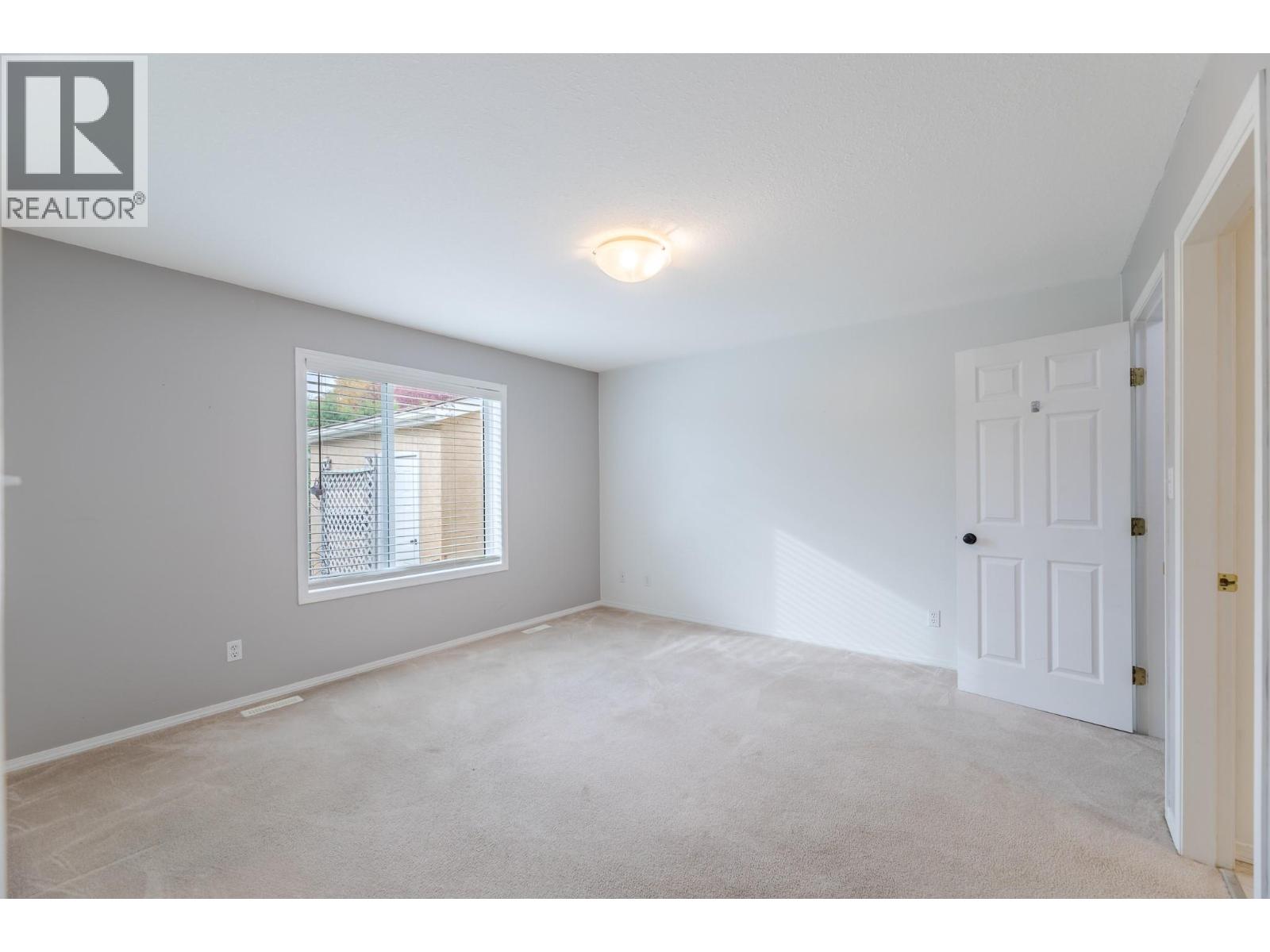 145 REDWING Place Unit# 7, Oliver