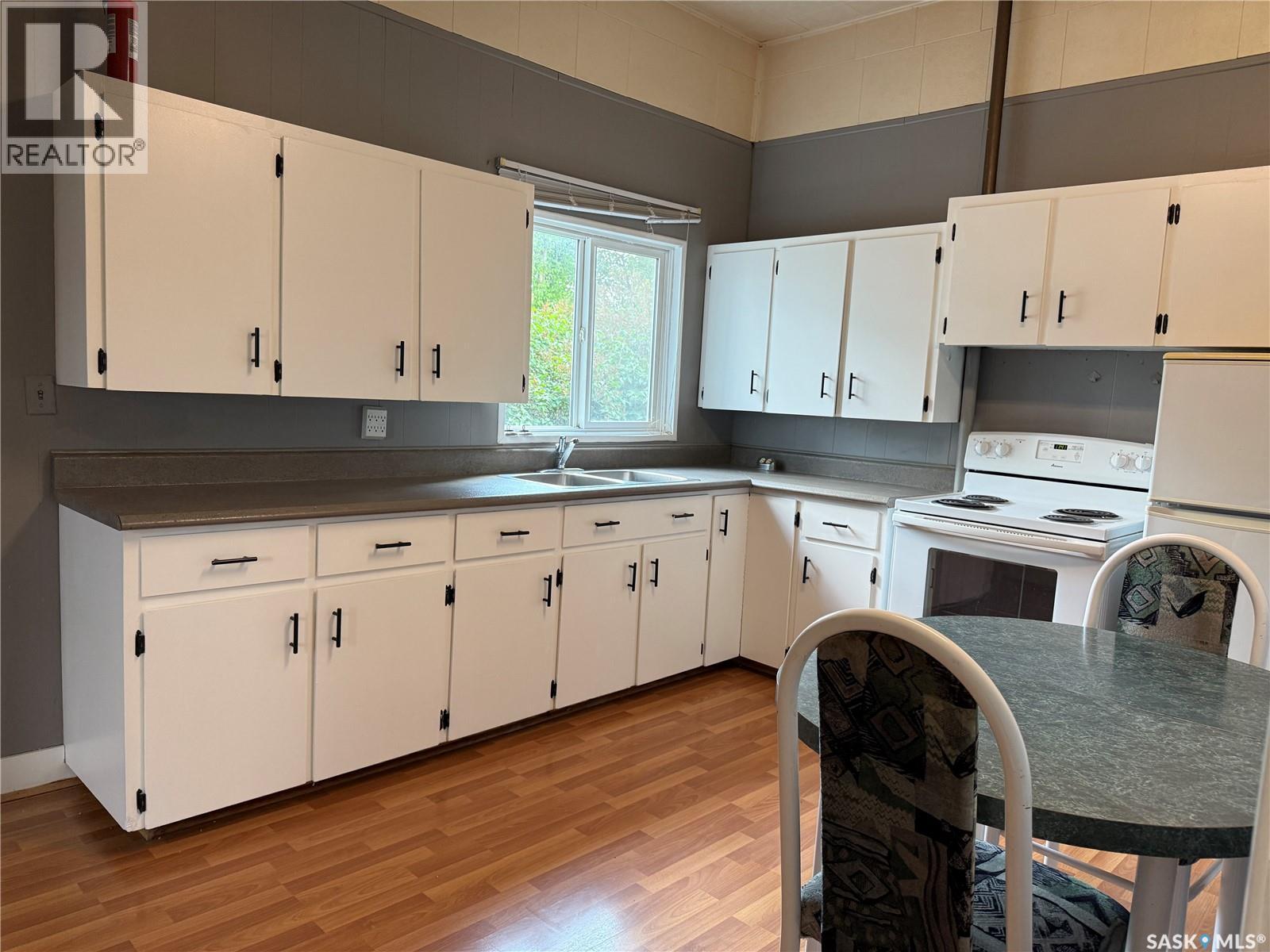 303 1st STREET E - Photo 5 of 30, Meadow Lake, Saskatchewan