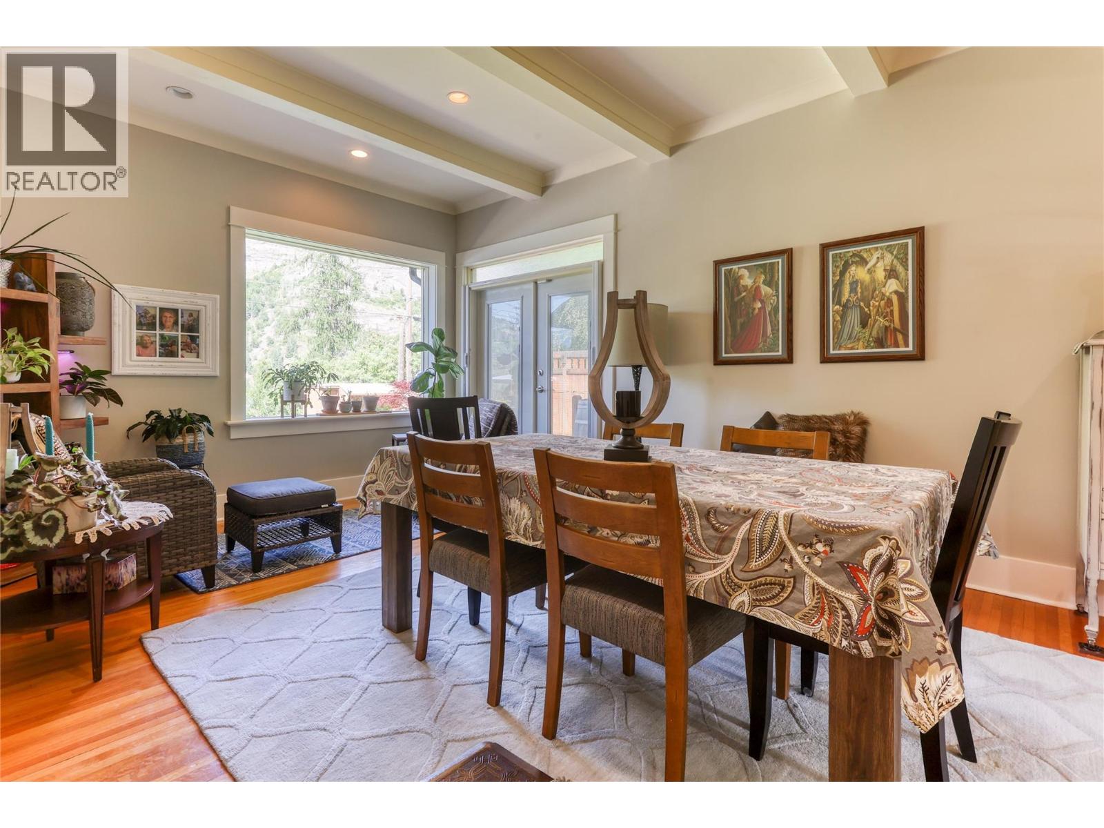 208 Ritchie Avenue, Trail