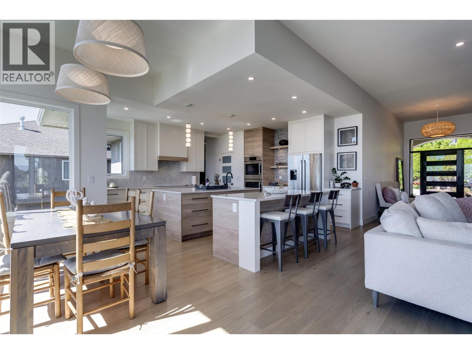  1608 Braeburn Court, West Kelowna