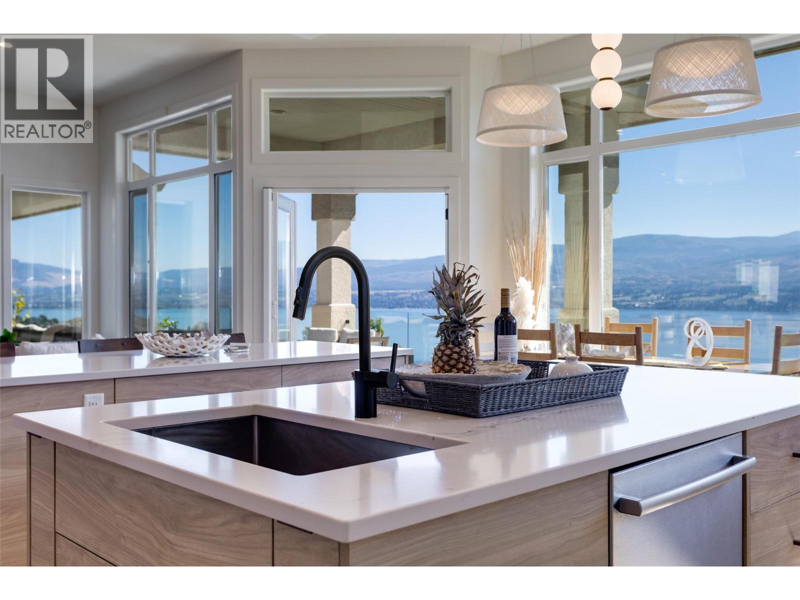  1608 Braeburn Court, West Kelowna