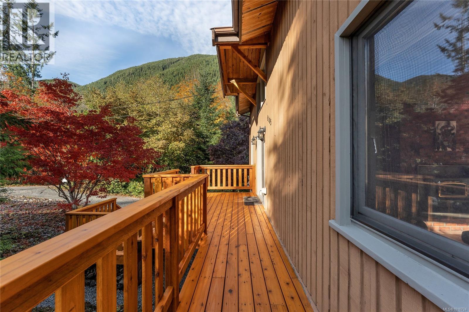 8105 Miracle Close, Youbou