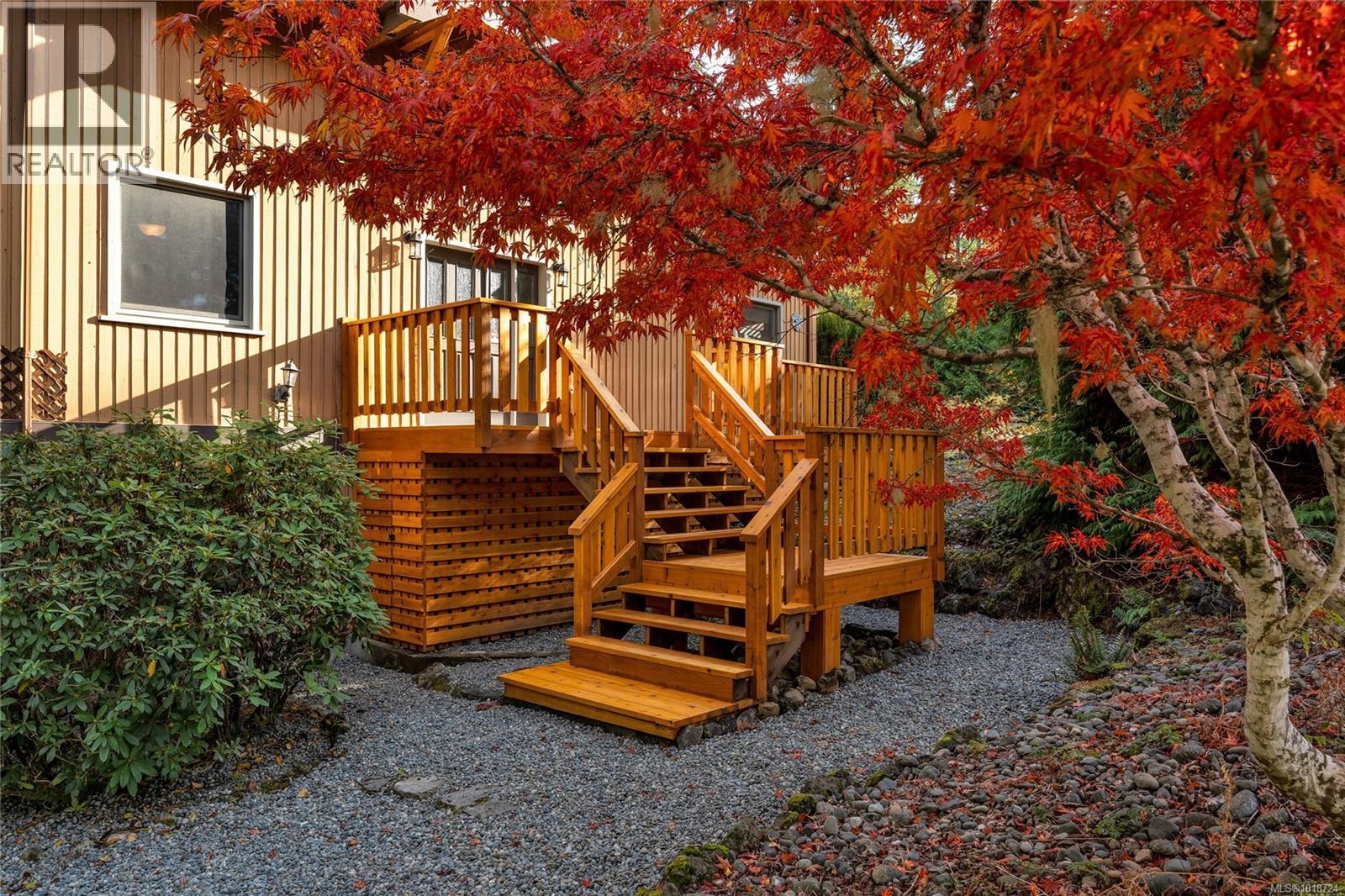 8105 Miracle Close, Youbou