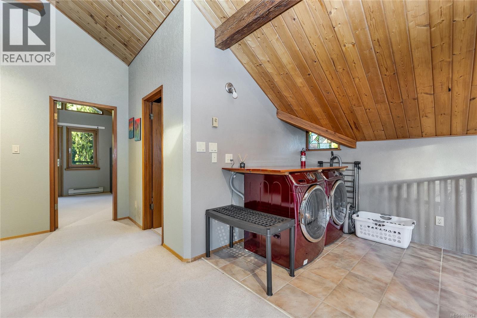 8105 Miracle Close, Youbou